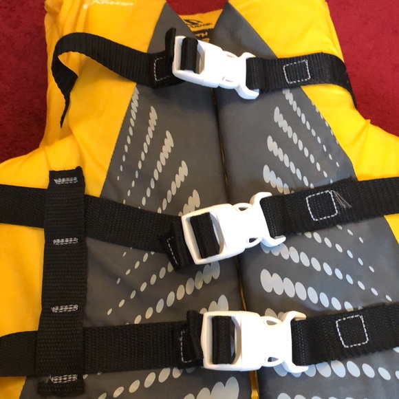 Stearns Youth WaterSki Vest, yellow, size 8 - Picture 5 of 5
